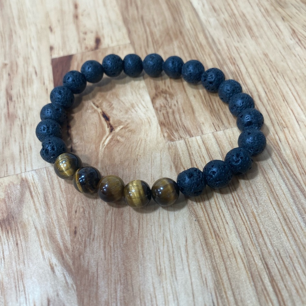 Lava rock diffuser bracelet with tigers eye beads